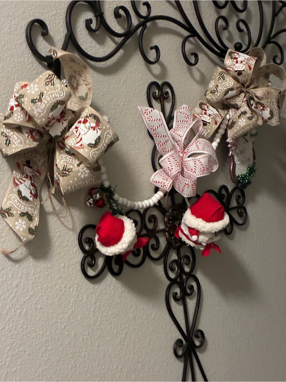 60” Christmas Santa Beaded Garland